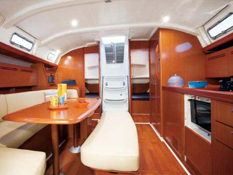 Book yachts online - sailboat - Cyclades 43.4 - Zephyros - rent