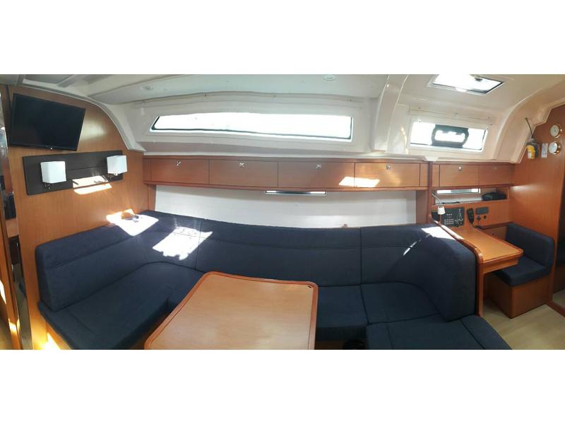 Book yachts online - sailboat - Bavaria Cruiser 41 - Quintessa - rent