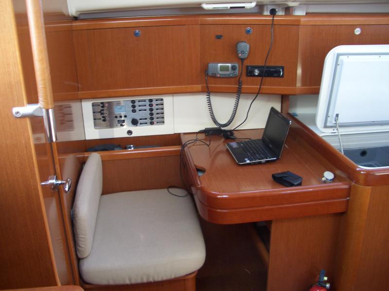 Book yachts online - sailboat - Oceanis 40 - Chimera - rent