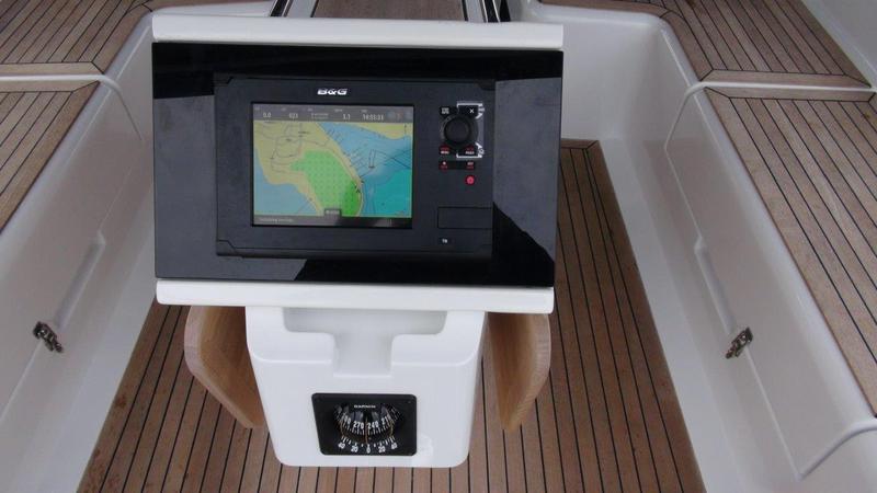 Book yachts online - sailboat - Hanse 455 - Beata - rent