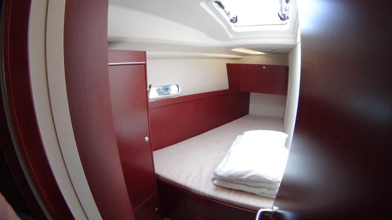 Book yachts online - sailboat - Hanse 455 - Beata - rent