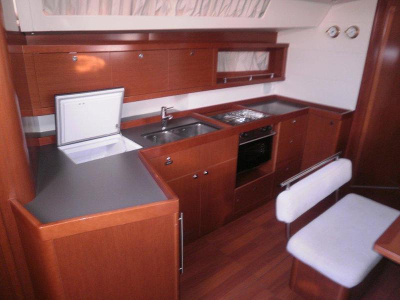 Book yachts online - sailboat - Oceanis 45 - Mediterraneo I - rent