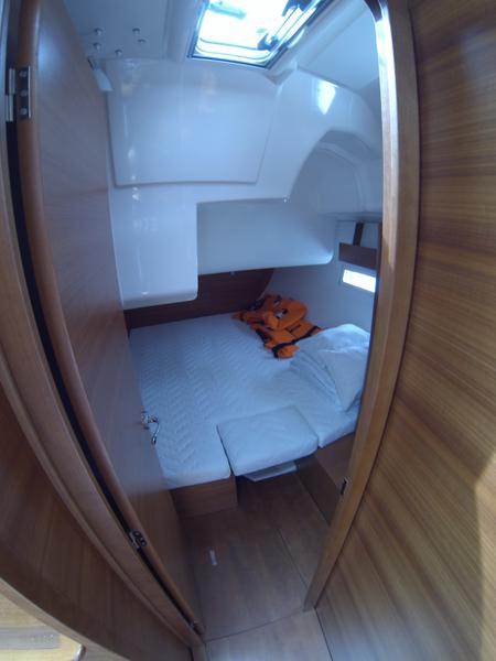 Book yachts online - sailboat - Dufour 410 Grand Large - Dolin - rent