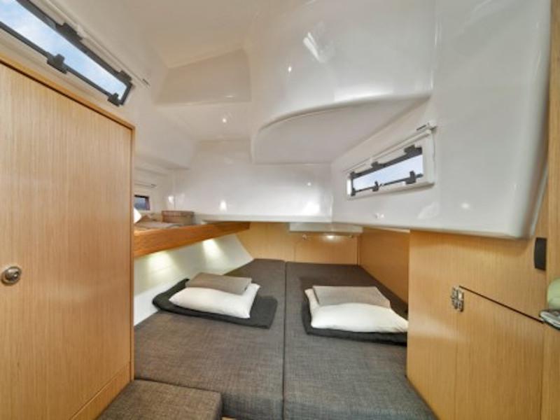 Book yachts online - sailboat - Bavaria 40 - Vlassis - rent