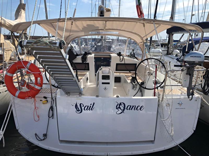 Book yachts online - sailboat - Sun Odyssey 440 - Sail Dance - rent