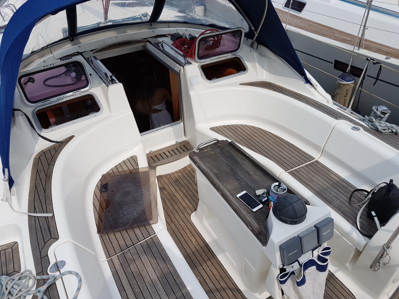 Book yachts online - sailboat - Bavaria 40 Vision - Asch - rent