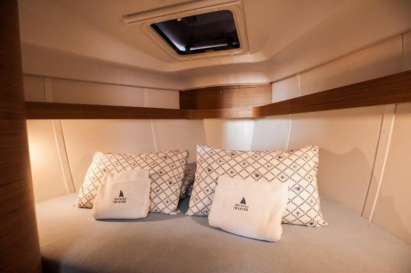 Book yachts online - sailboat - Elan Impression 40 - Stardust with A/C - rent