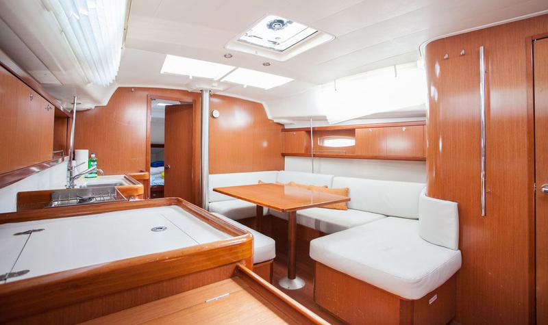 Book yachts online - sailboat - Oceanis 40 - Ventura - rent