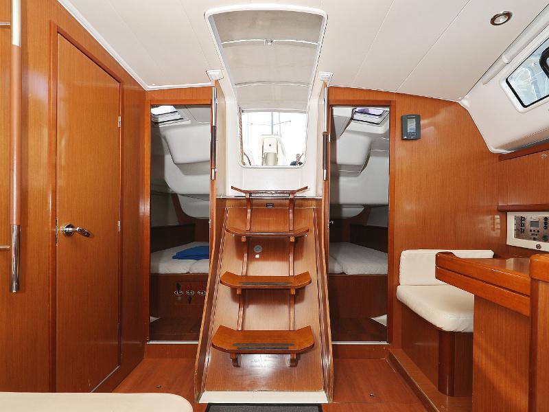 Book yachts online - sailboat - Oceanis 40 - Second Wind - rent