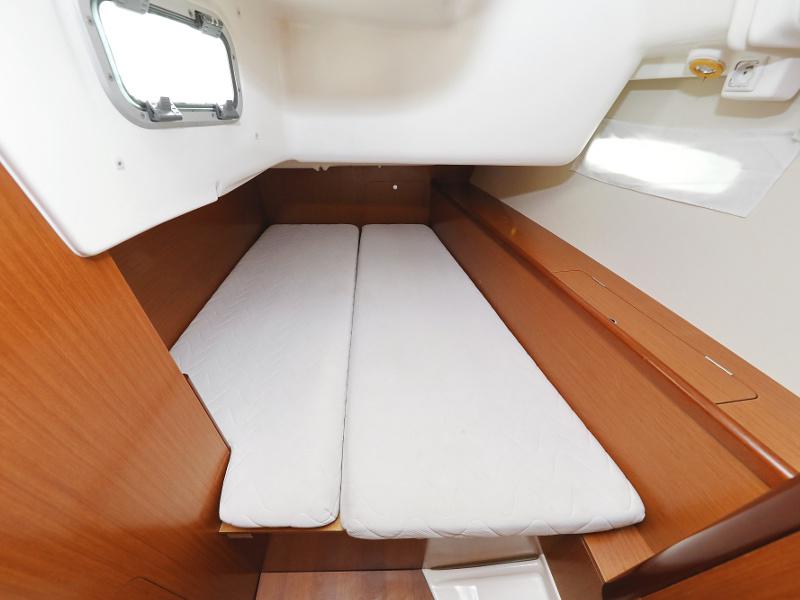 Book yachts online - sailboat - Oceanis 40 - Second Wind - rent