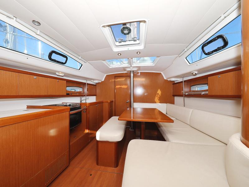 Book yachts online - sailboat - Oceanis 40 - Second Wind - rent
