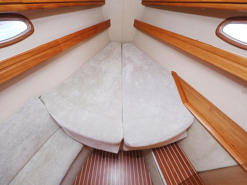 Book yachts online - sailboat - Bavaria 39 Cruiser - Windy - rent