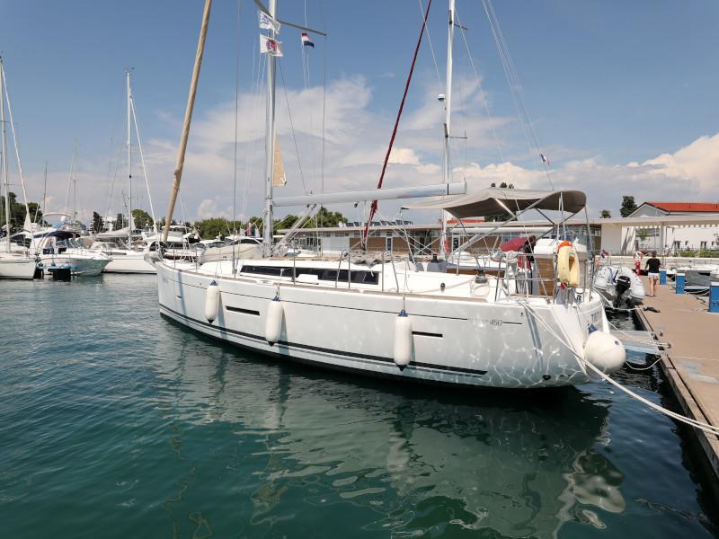 Book yachts online - sailboat - Dufour 450 GL - Tibitoo - rent