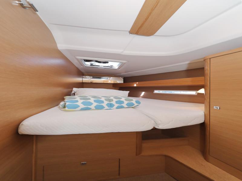 Book yachts online - sailboat - Dufour 450 GL - Tibitoo - rent