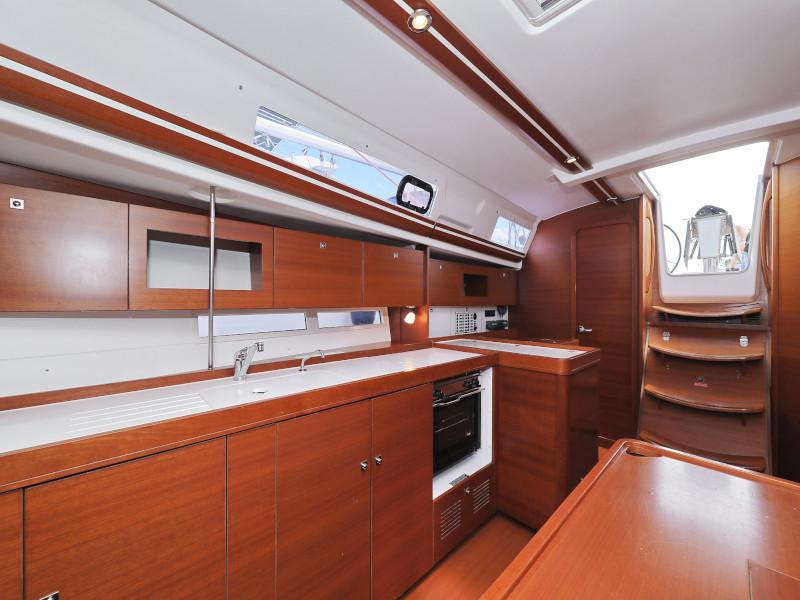 Book yachts online - sailboat - Dufour 380 - Le Pacha - rent