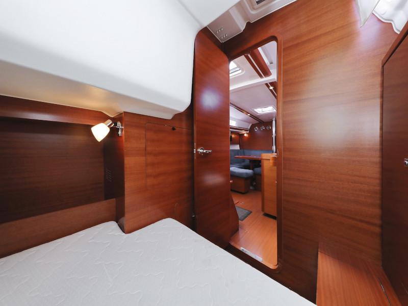 Book yachts online - sailboat - Dufour 380 - Le Pacha - rent