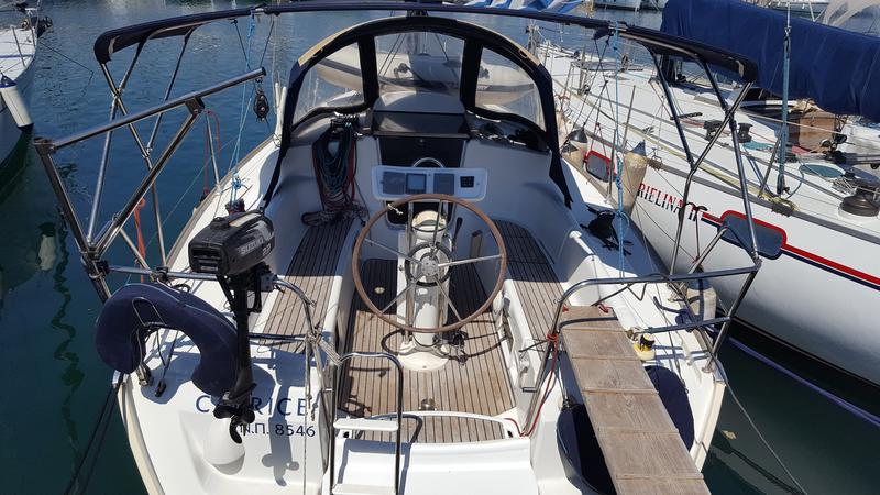 Book yachts online - sailboat - Sun Odyssey 32 - Caprice (refit 2018) - rent