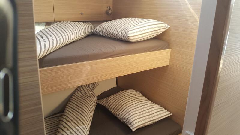 Book yachts online - sailboat - D&amp;D Kufner 54.2 - Chablis - rent