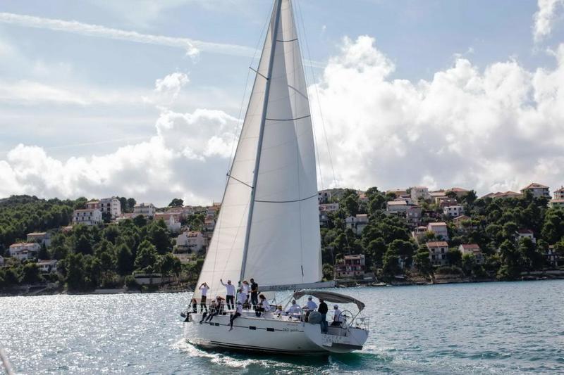 Book yachts online - sailboat - D&amp;D Kufner 54.1 - CUVEE - rent