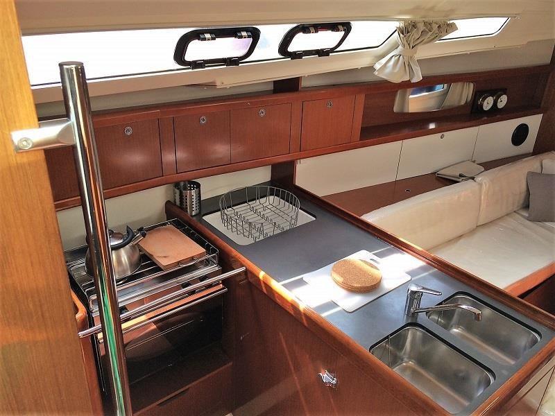 Book yachts online - sailboat - Oceanis 37 - Stardust - rent