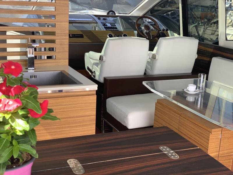 Book yachts online - motorboat - Absolute 52 - Tequila - rent