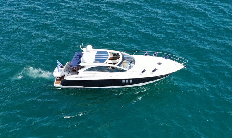 Book yachts online - motorboat - Absolute 52 - Tequila - rent
