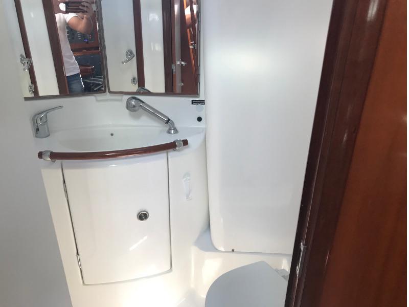 Book yachts online - sailboat - Oceanis 423 - Luna - rent