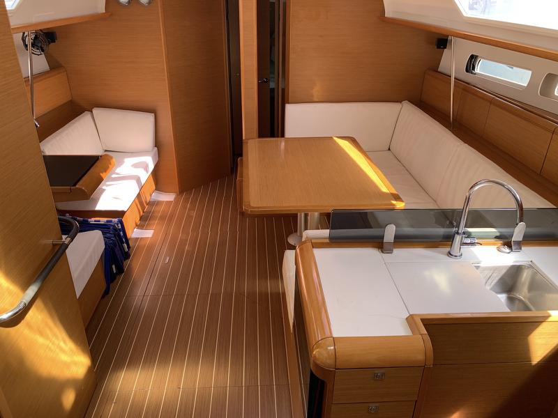 Book yachts online - sailboat - Sun Odyssey 439 - Elisavet - rent