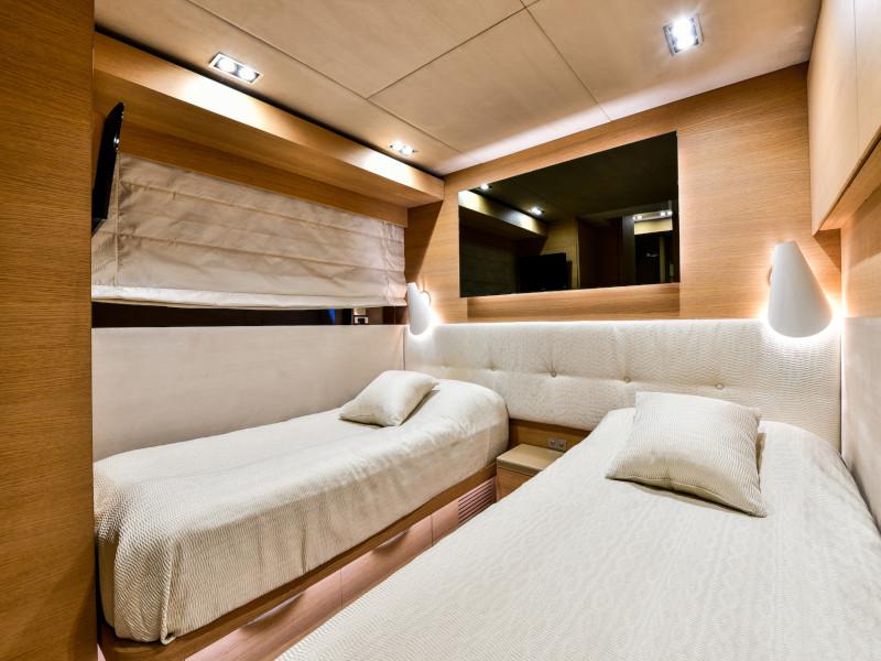 Book yachts online - motorboat - Amer 92 - Amer-ica - rent