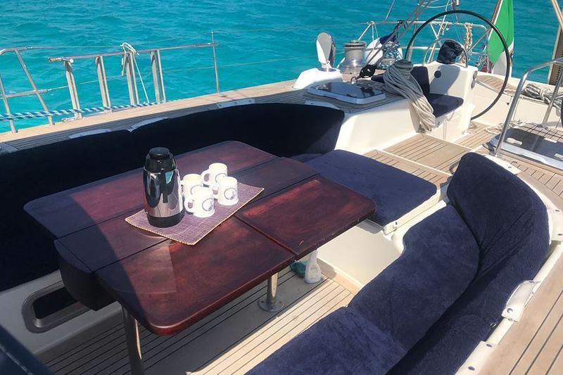 Book yachts online - sailboat - CNB 64 - Wild Salmon - rent