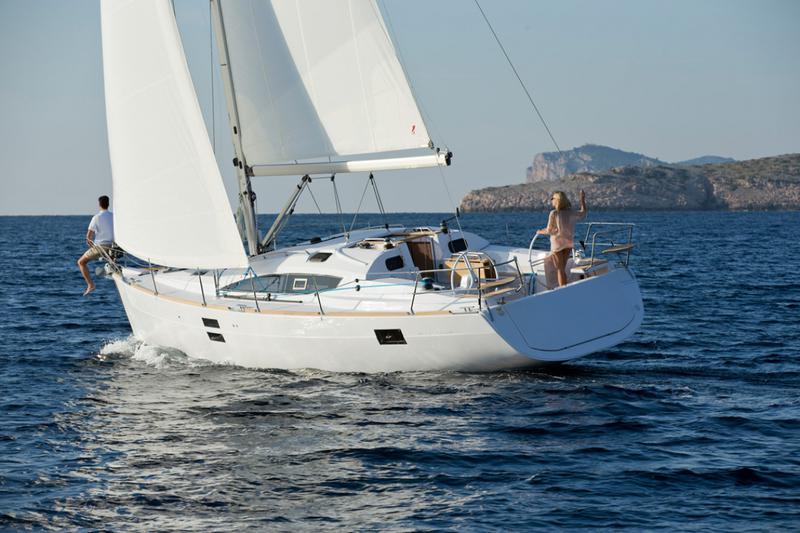 Book yachts online - sailboat - Elan 40 Impression - Black Jack - rent