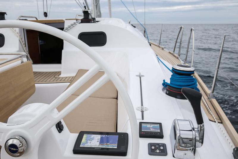 Book yachts online - sailboat - Elan 45 Impression - Octopussy  - rent