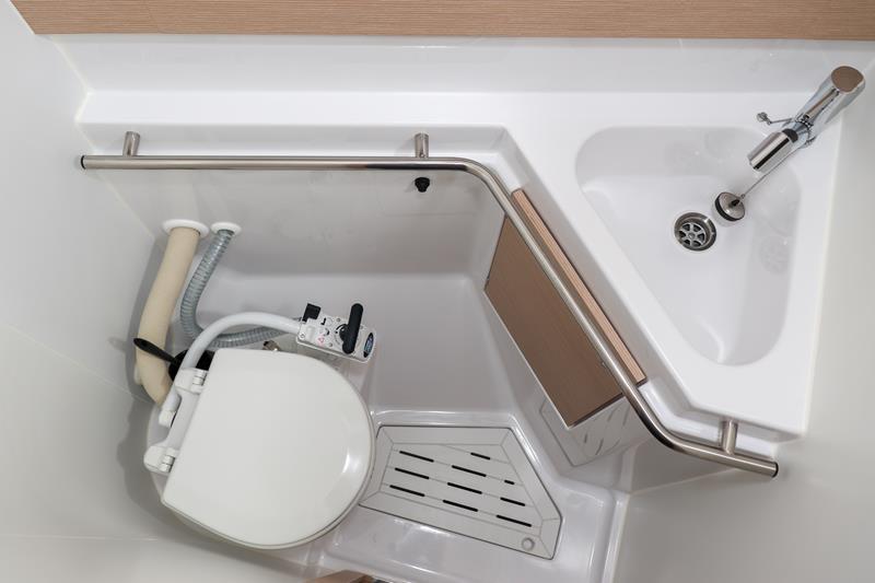 Book yachts online - sailboat - Elan 45 Impression - Octopussy  - rent