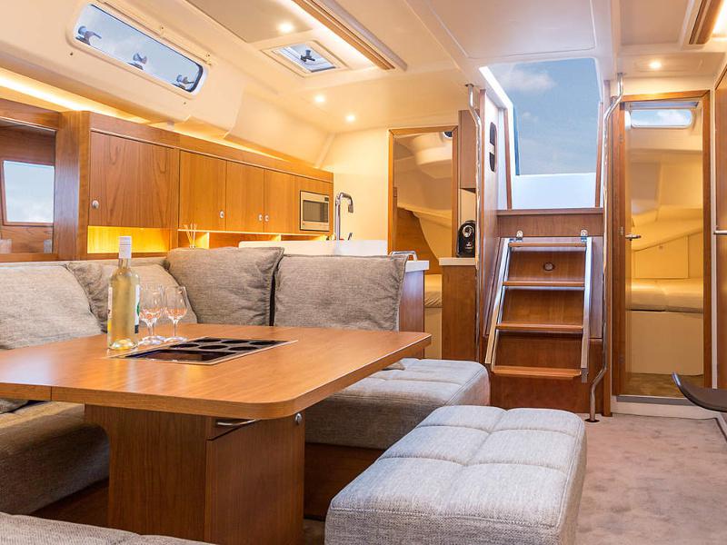 Book yachts online - sailboat - Hanse 455 - KULFOLDI PANNA - rent