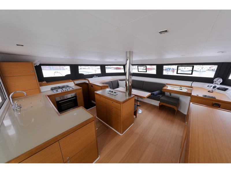 Book yachts online - catamaran - Dufour 48 - MAKE ME YOURS - rent