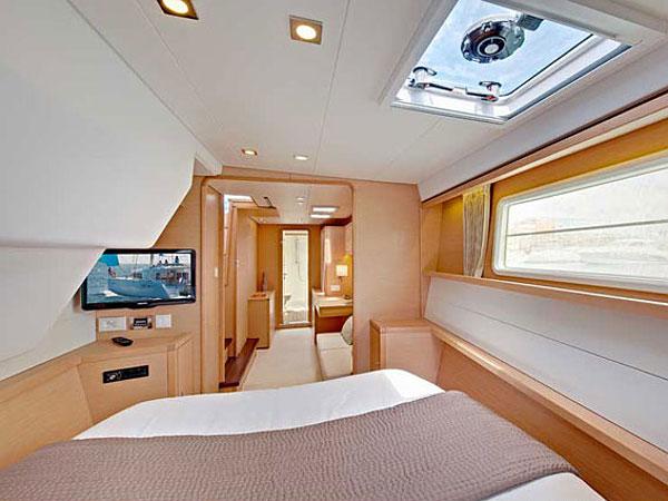Book yachts online - catamaran - Lagoon 450 - MARK V - rent