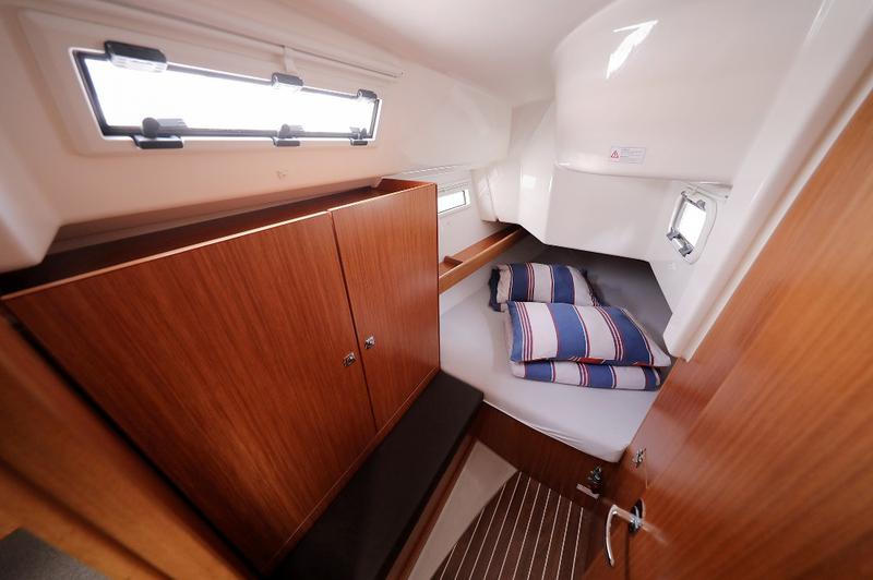 Book yachts online - sailboat - Bavaria Cruiser 34 - FEELING GOOD - rent