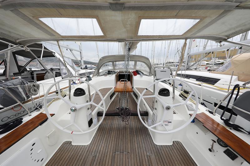 Book yachts online - sailboat - Bavaria Cruiser 40S - SILVER ARROW - rent