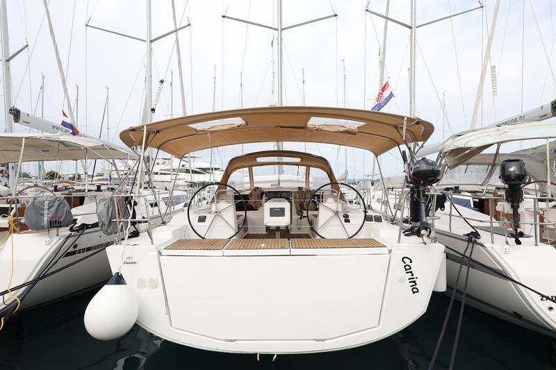 Book yachts online - sailboat - Dufour 460 Grand Large * - CARINA - rent