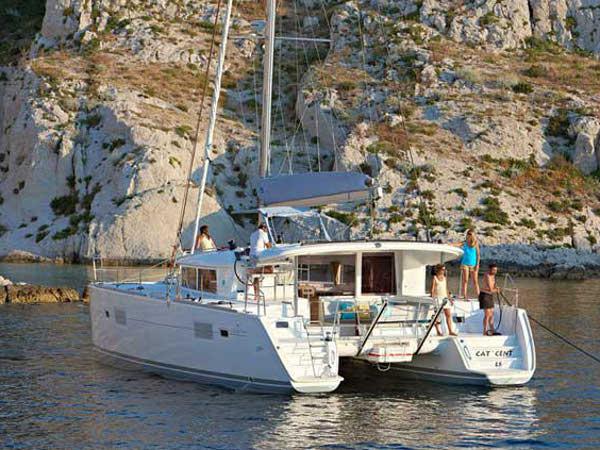 Book yachts online - catamaran - Lagoon 400 - LA BOHEME - rent