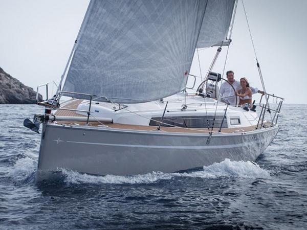 Book yachts online - sailboat - Bavaria Cruiser 33 - HOMEOFFICE - rent