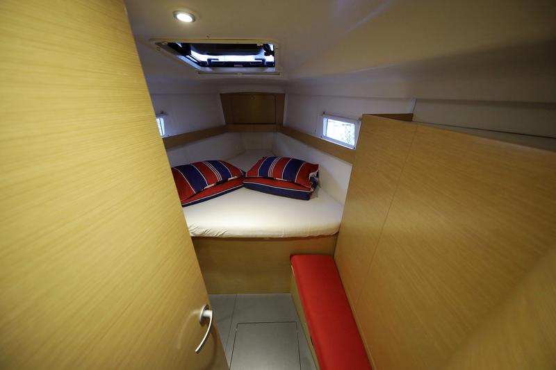 Book yachts online - sailboat - Elan 444 Impression - ABRAKADABRA - rent