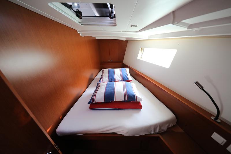 Book yachts online - sailboat - Oceanis 45-4 CABINS - MELANIE - rent