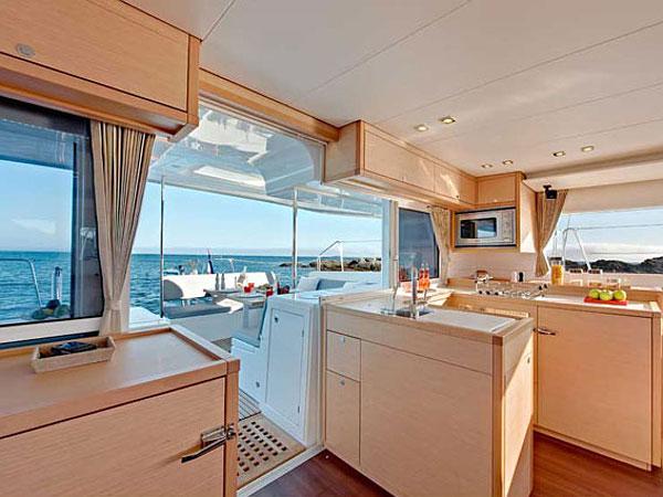 Book yachts online - catamaran - Lagoon 450 - DORKA V - rent