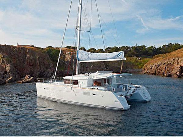 Book yachts online - catamaran - Lagoon 450 - SIMPLY THE BEST - rent
