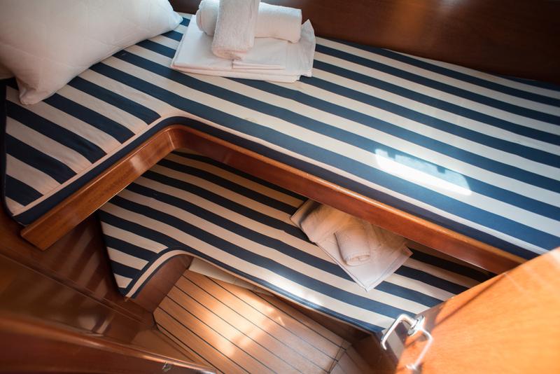 Book yachts online - sailboat - Oceanis 411 - IOS - rent