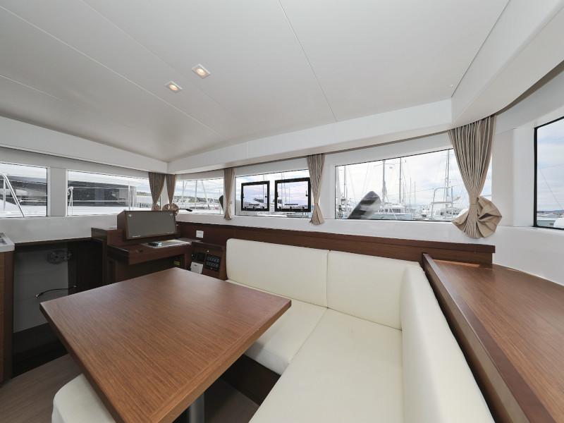 Book yachts online - catamaran - Lagoon 40-3 EXCLUSIVE - THE CURE OWNER VERSION AC salon + generator - rent