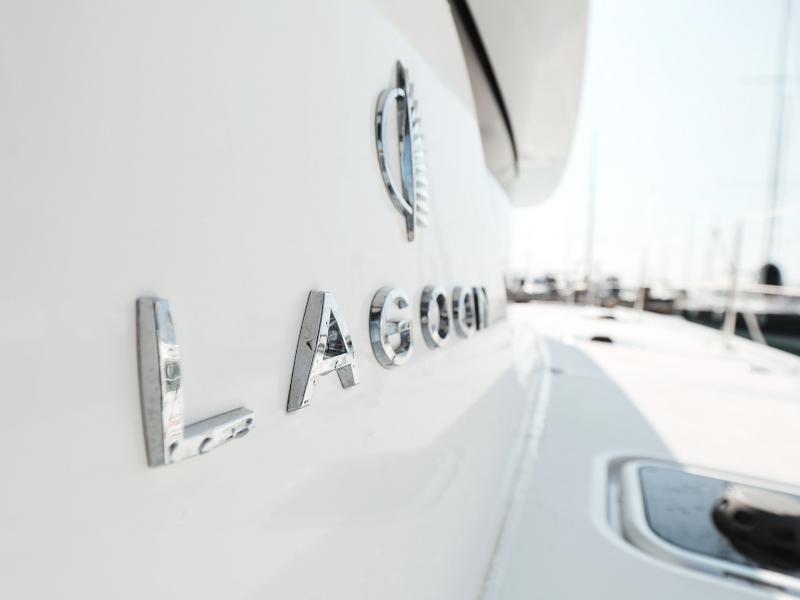 Book yachts online - catamaran - Lagoon 42 - FANTASEA  - rent