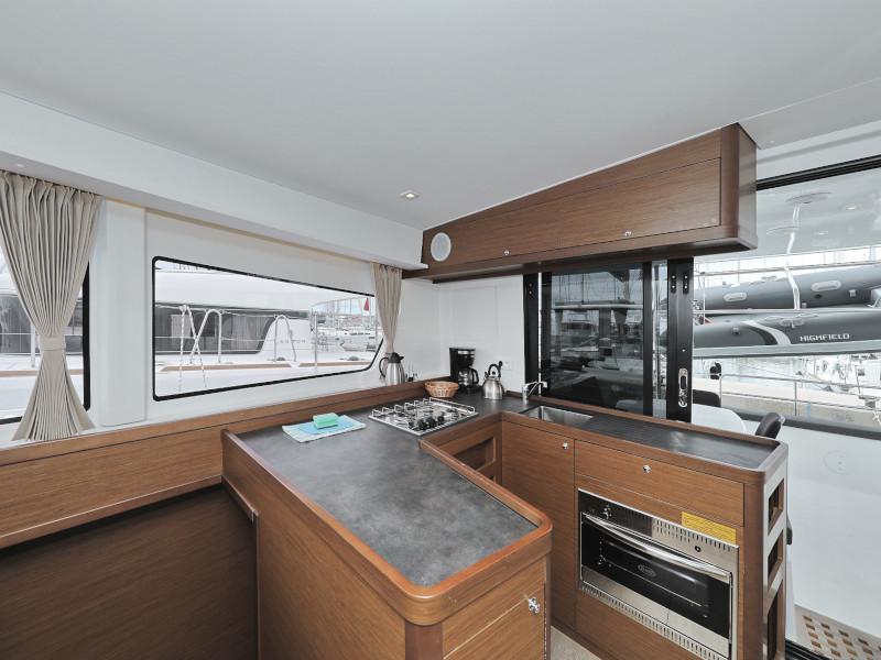 Book yachts online - catamaran - Lagoon 42 - FANTASEA  - rent