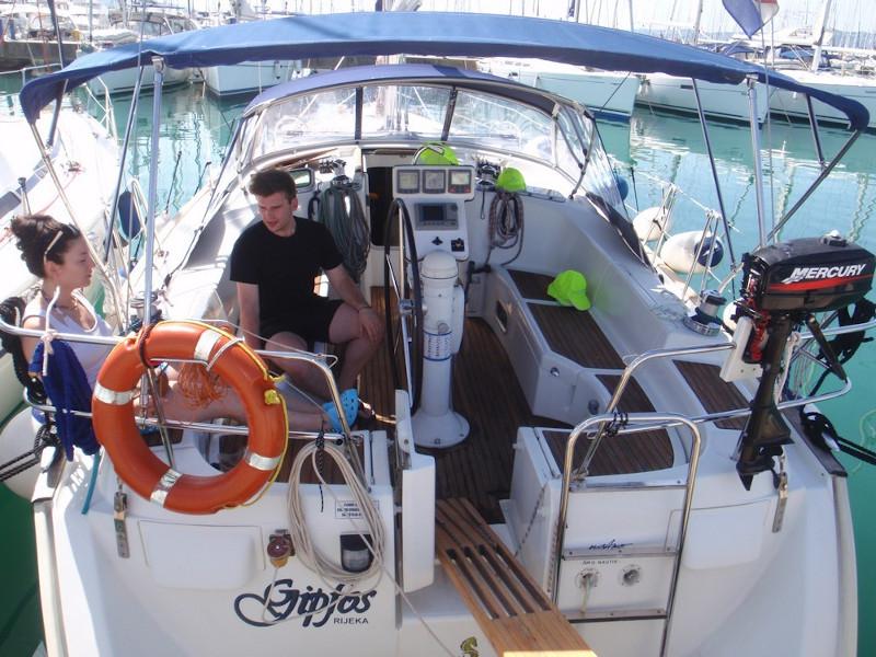 Book yachts online - sailboat - Oceanis Clipper 423 - Gipfos - rent